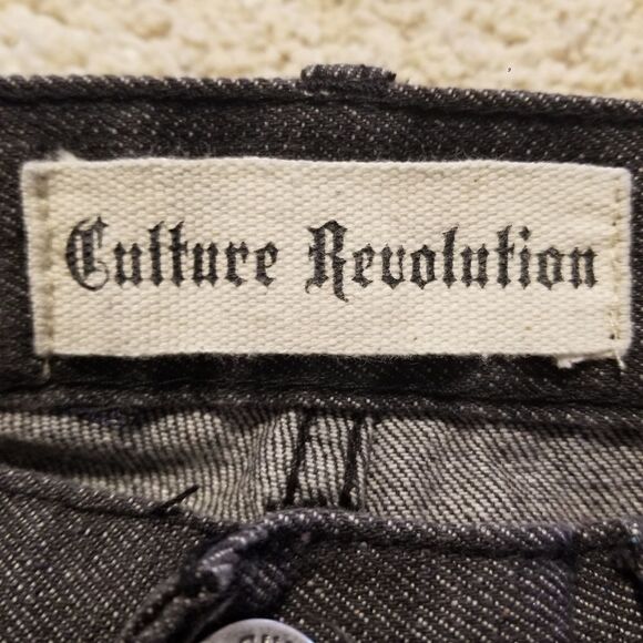 Culture
Revolution dark grey wash wide leg jeans - Picture 2 of 7